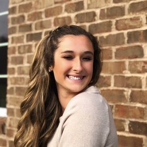 Meet your Posher, Ella